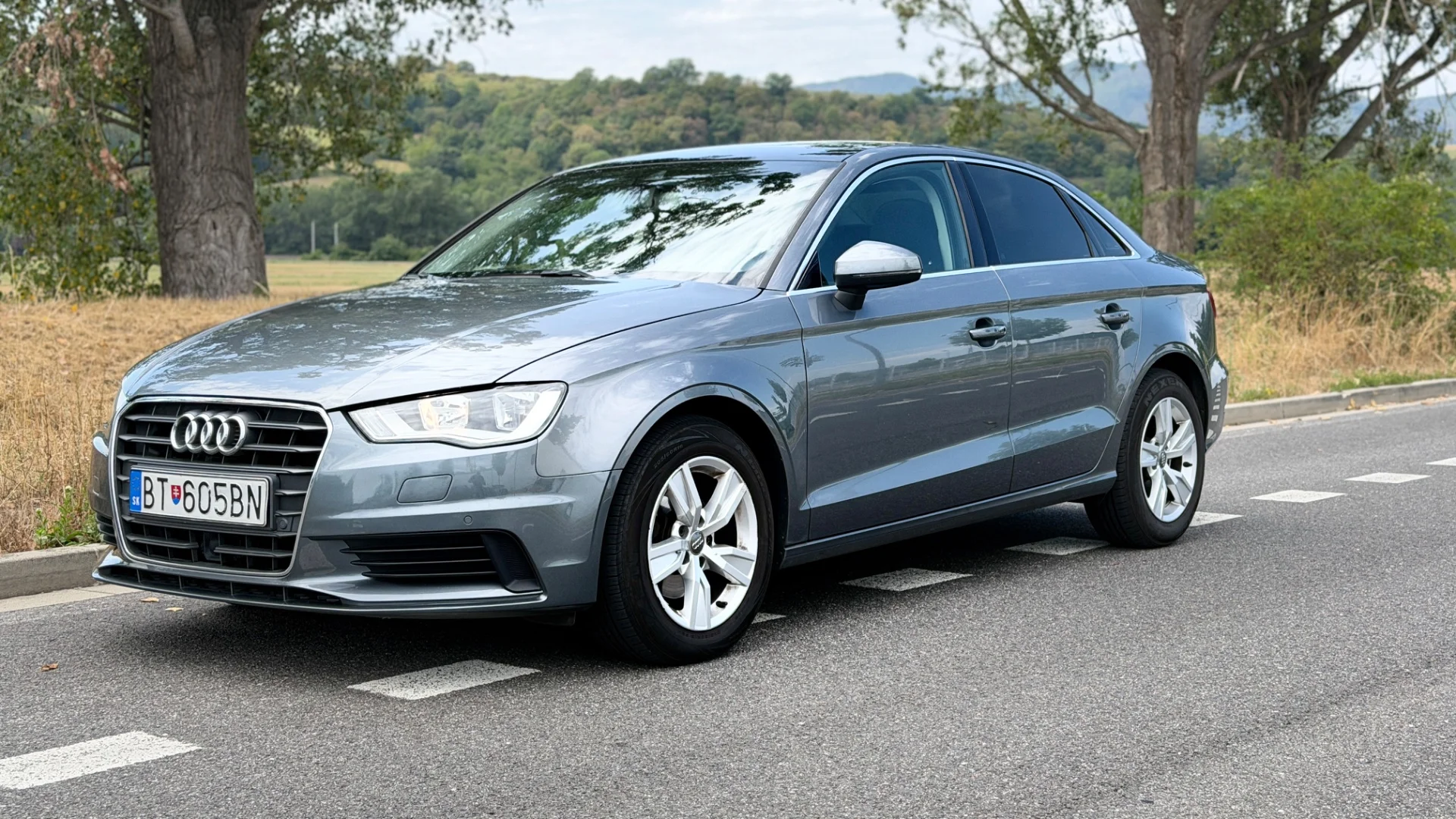 Audi A3 Limousine 2015 - Kliknutím zobrazíte detail vozidla Audi A3 Limousine 2015 diesel - Prenájom prémiového vozidla v BlackRent autopožičovni na Slovensku za 33,00€/deň