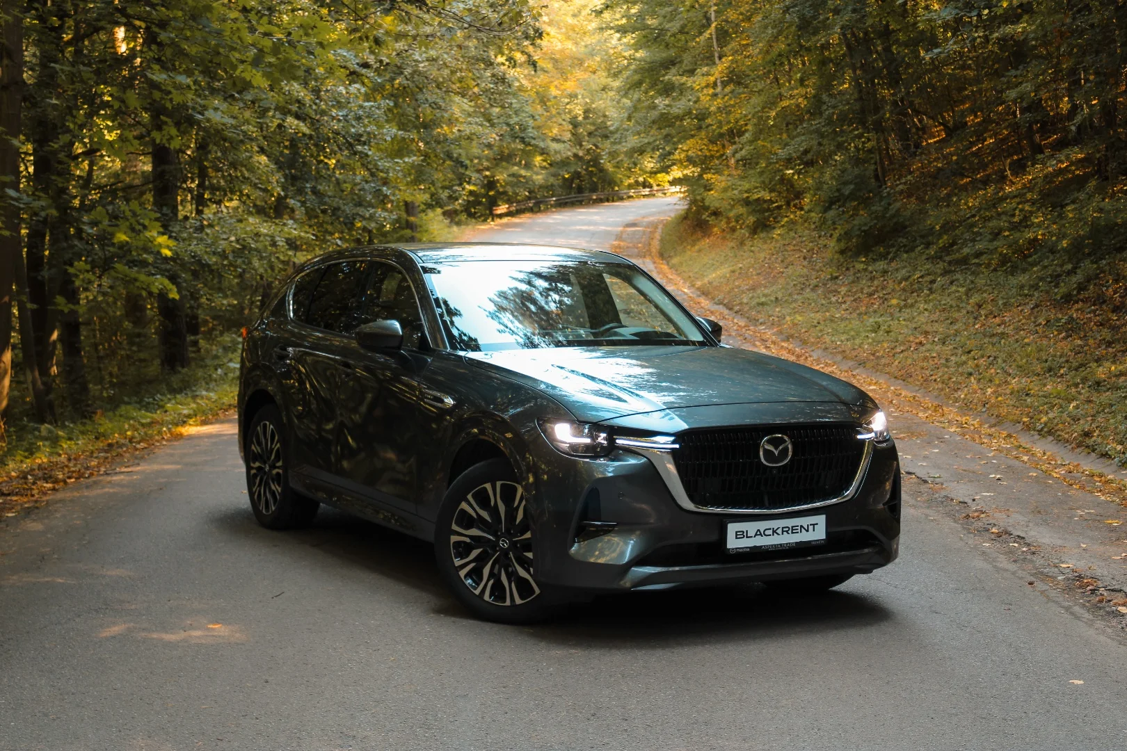 Mazda CX-60 2022 - Kliknutím zobrazíte detail vozidla Mazda CX-60 2022 petrol - Prenájom prémiového vozidla v BlackRent autopožičovni na Slovensku za 45,00€/deň
